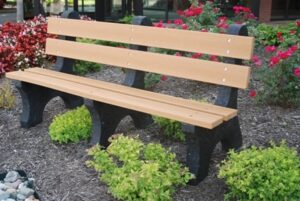 Colonial Bench 8′